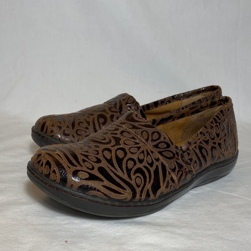 BOC Born Concept Brown Tumbled-Tooled Leather Loafers - Women-7.5
